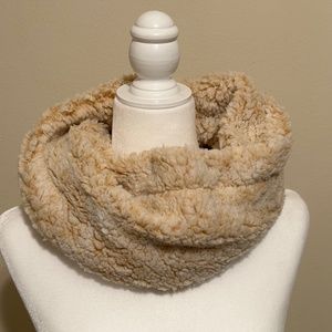 Chalet Sherpa Scarf in Cream Color